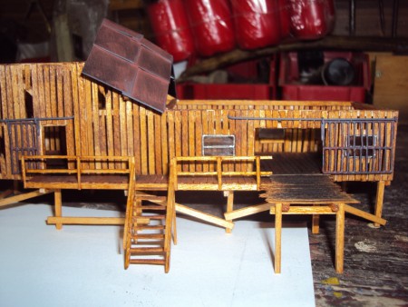 Tu som pridal malé drobnosti- posuvné mreže na dvere.